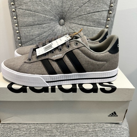 Adidas Daily 3.0 Gray/Black Skate Shoes Sneakers Lace Men’s Size 8.5